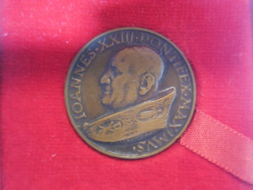 Vaticano medaglia papa